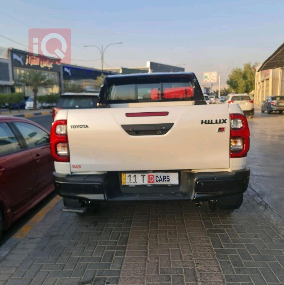 تويوتا هايلوكس